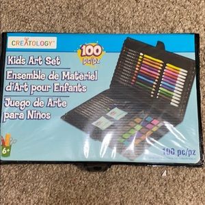 100 piece kids art set